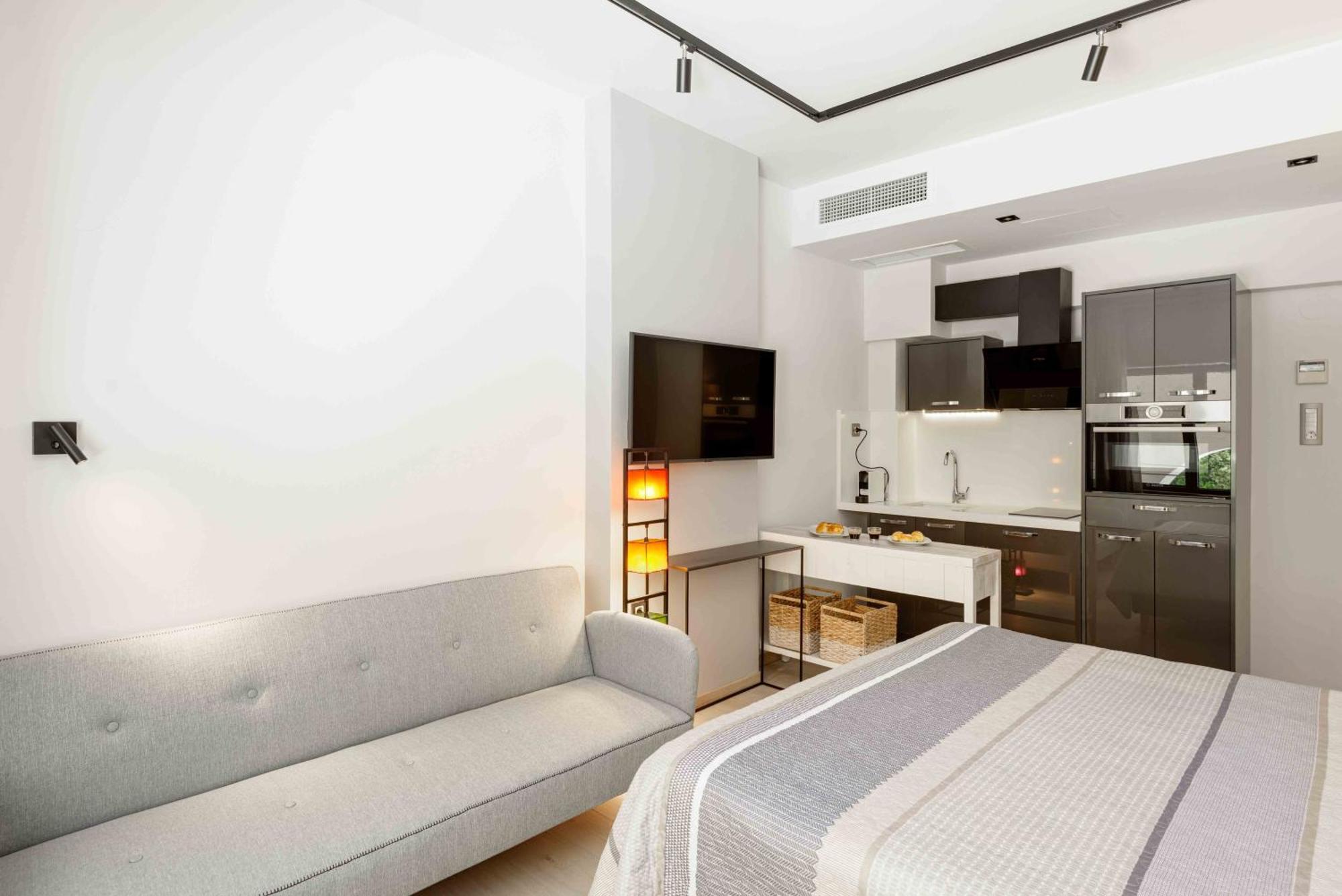 Square Elegant Suites Thessaloniki Exterior photo