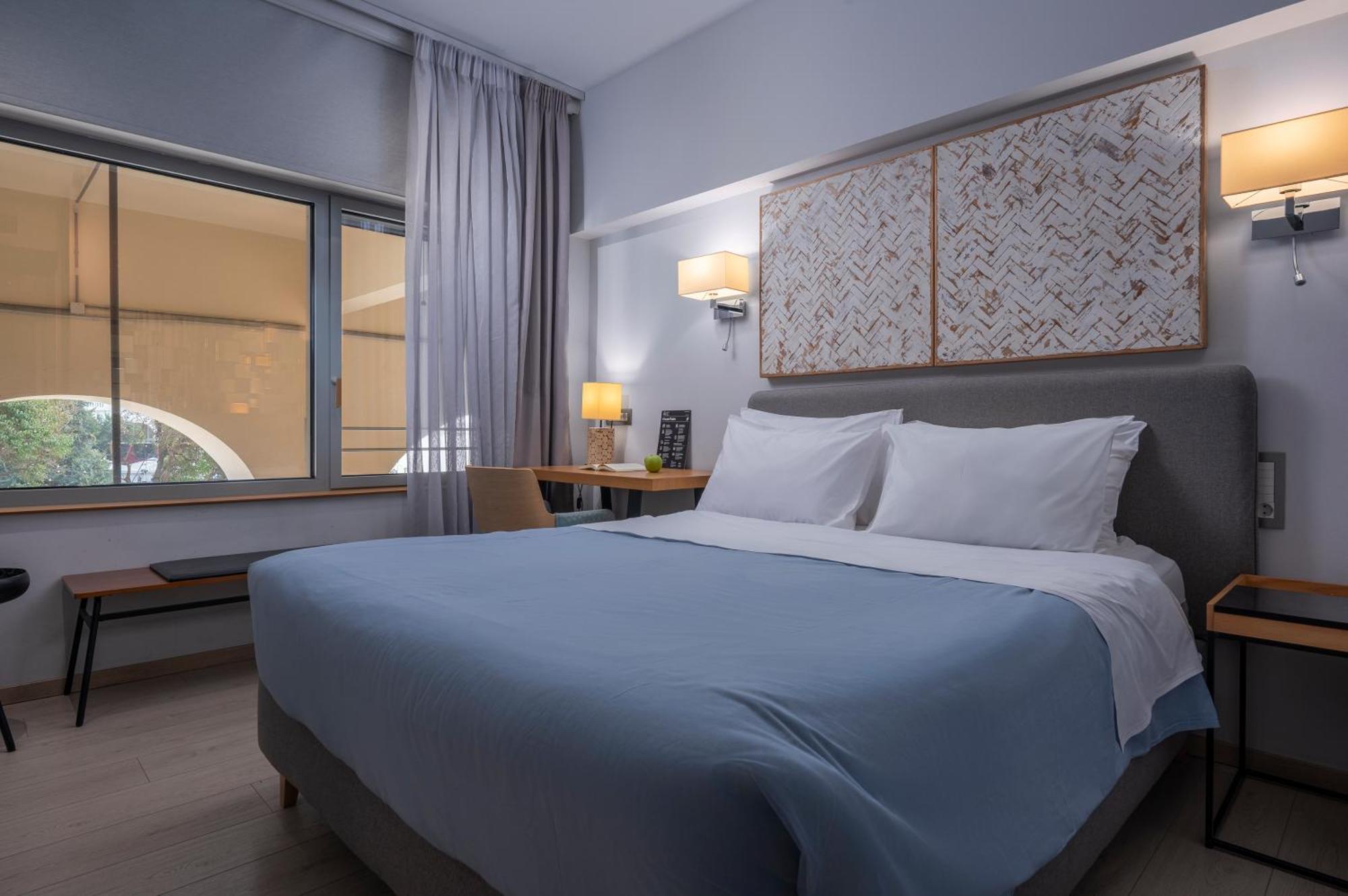 Square Elegant Suites Thessaloniki Exterior photo