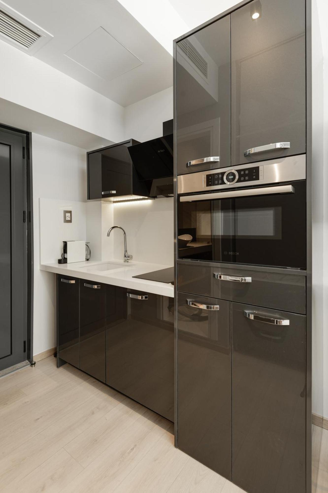 Square Elegant Suites Thessaloniki Exterior photo